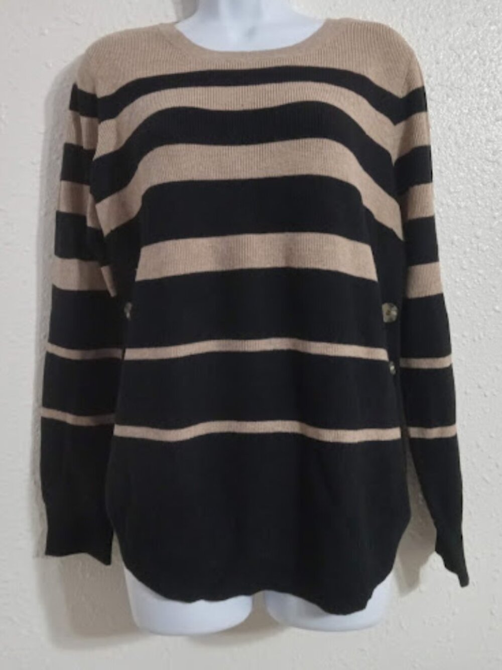 Kathy Ireland - Stripe Scoop neckline.